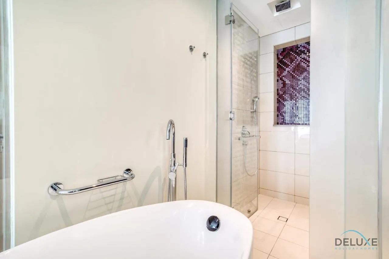 Polished 3Br At Damac Towers By Paramount A Business Bay By Deluxe Holiday Homes Dubai